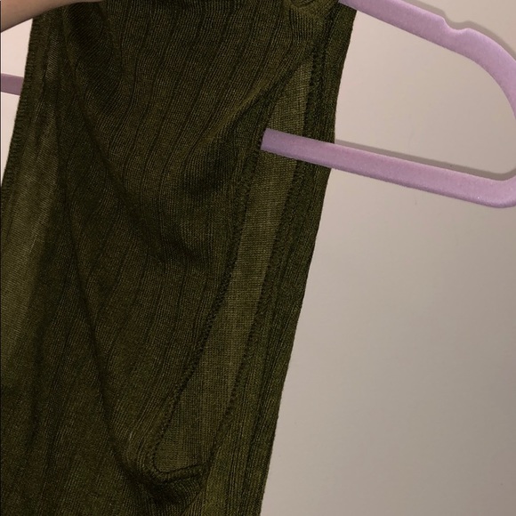 Free People olive Green crop top size small - Picture 3 of 3